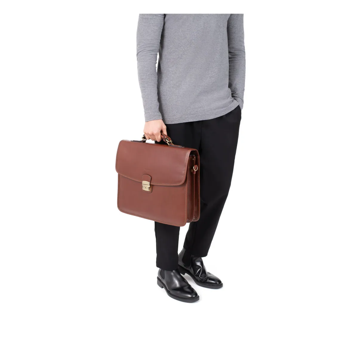 Cartable A4 Cuir REPUBLIQUE Marron Kai | 3 Suisses