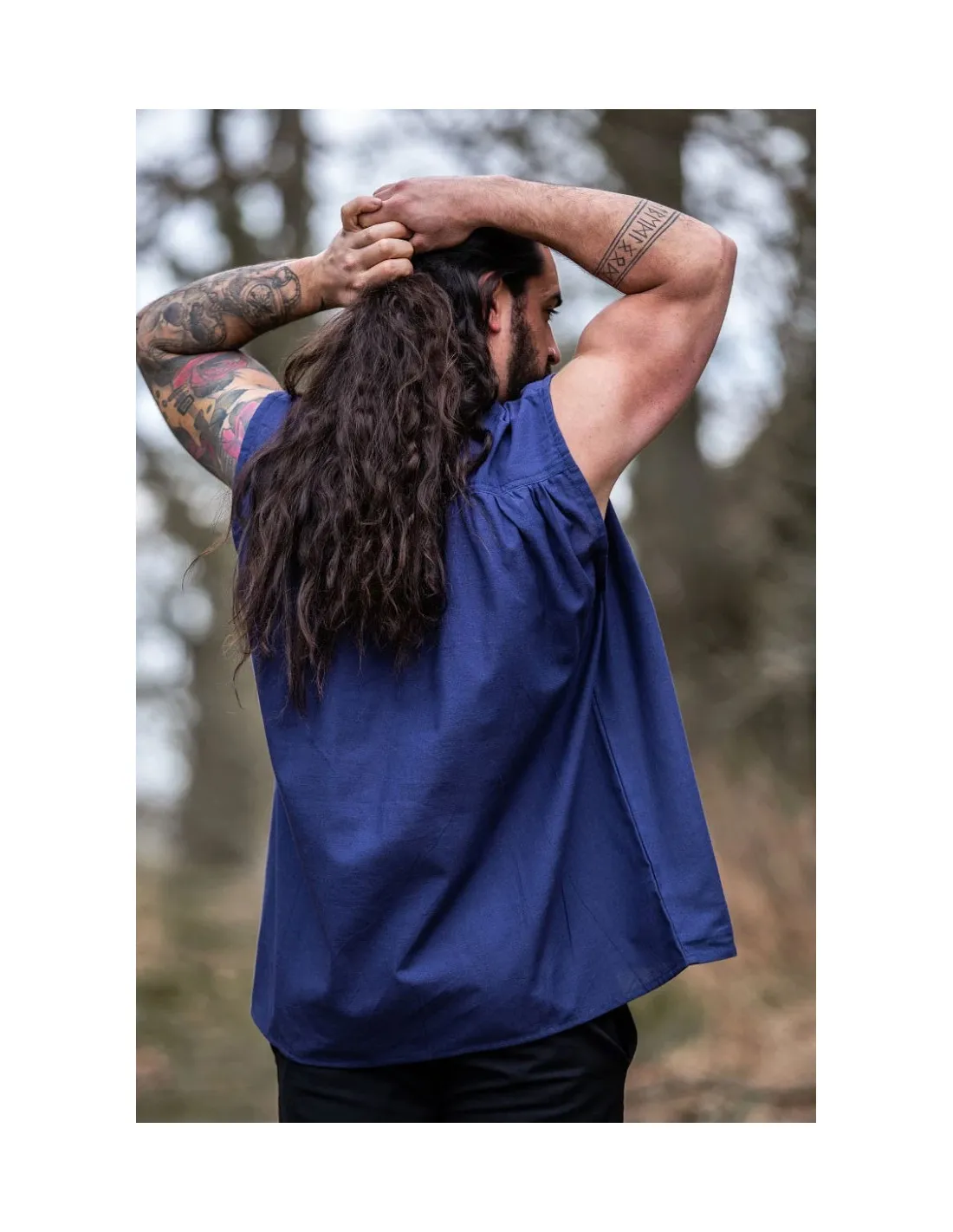 Chemise médiévale bleue sans manches, modèle Louis ⚔️ Boutique Épées