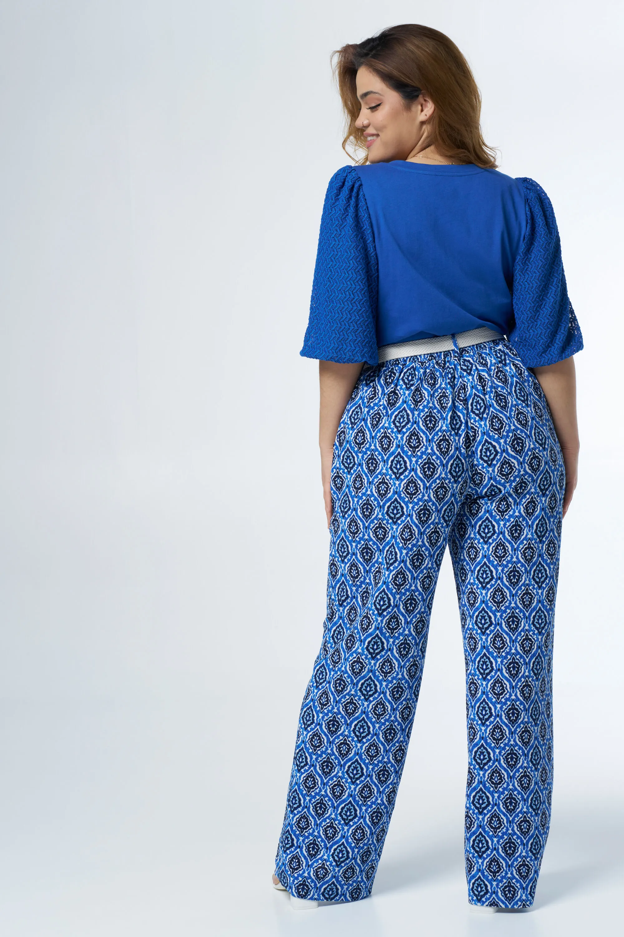 Femmes pantalon avec imprimé et ceinture Multi blue | MS Mode