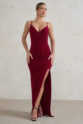 Jeanne | Robe longue froncée à décolleté plongeant rouge baie avec fente