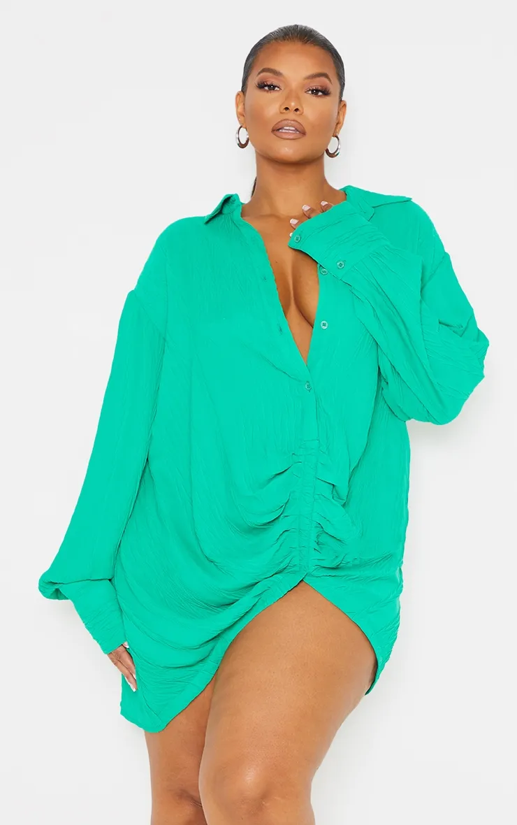 Plus Robe chemise texturée verte à détail drapé et manches longues